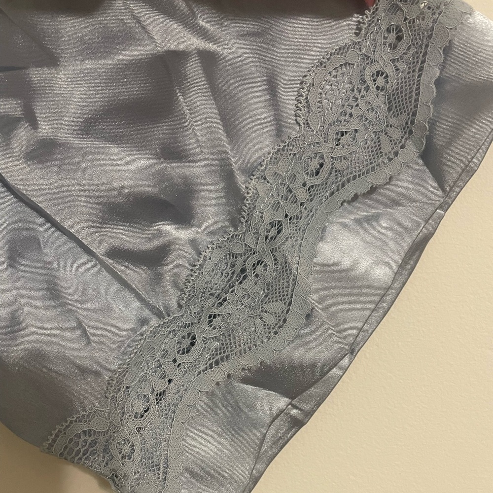 Baby Blue Robe - Picture 3 of 4
